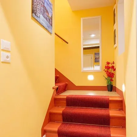 Apartment Nina